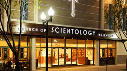 church-of-scientology-inglewood-exterior-dusk_en_US